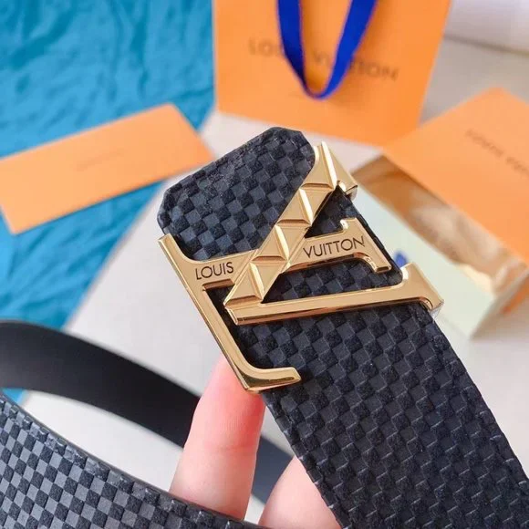 Louis Vuitton belt